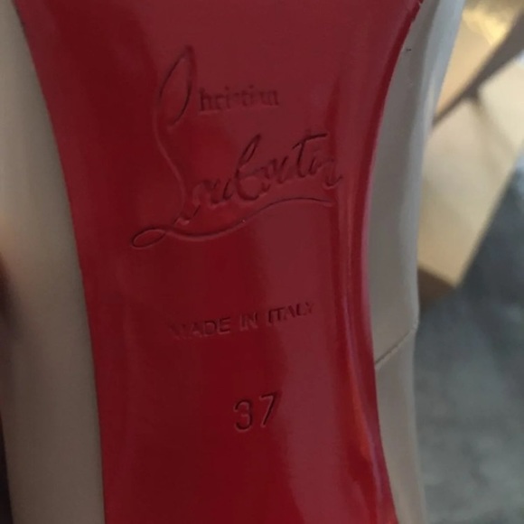Authentic Christian Louboutin Decollete Nude - Picture 4 of 4